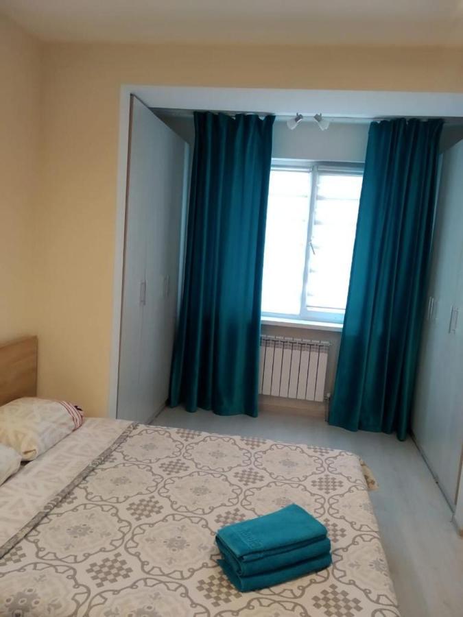 Молодёжный На Сейфуллина Appartement Alma-Ata Buitenkant foto